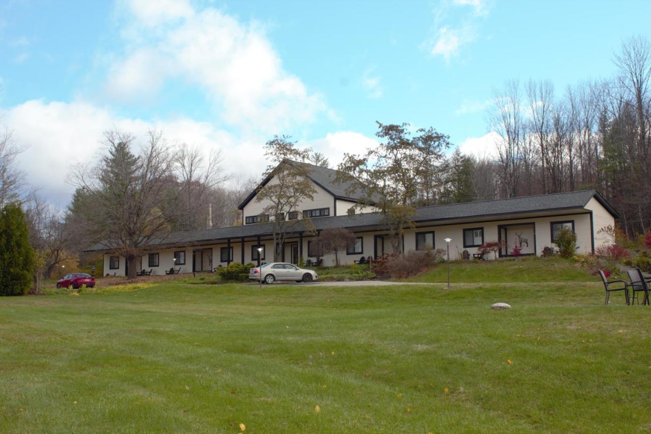 Motel Stanford House Manchester Center Exterior foto
